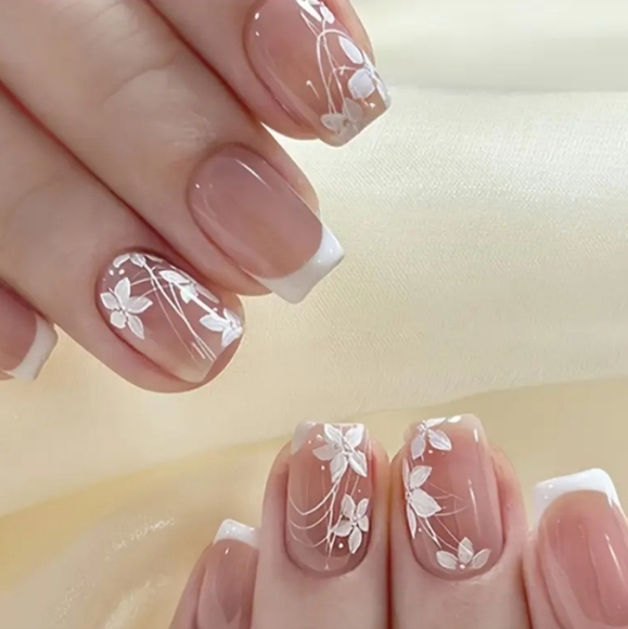 24 Pieces Fake Press On Nails - Picture 5 of 5